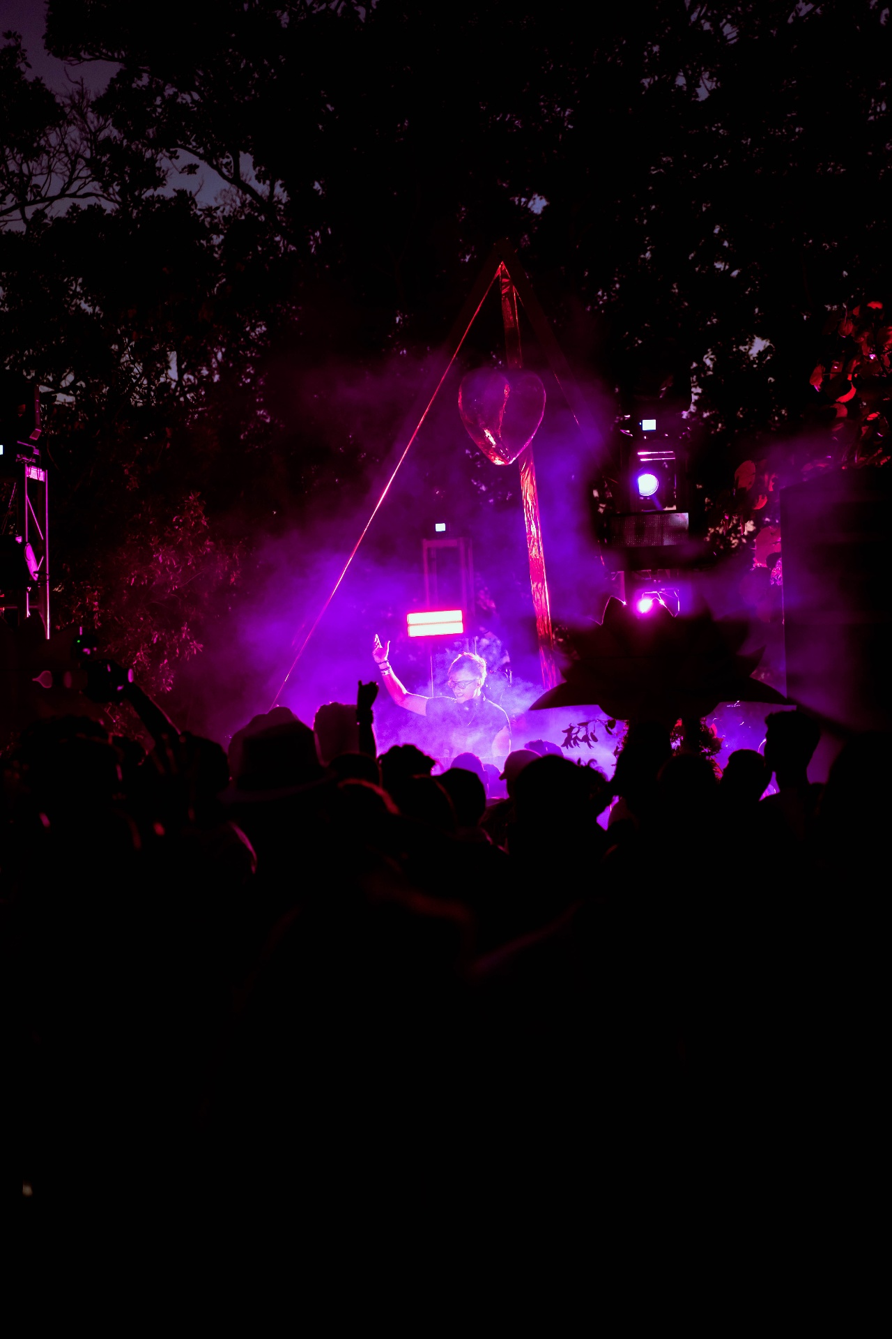 Chris Berner performing — frame 2